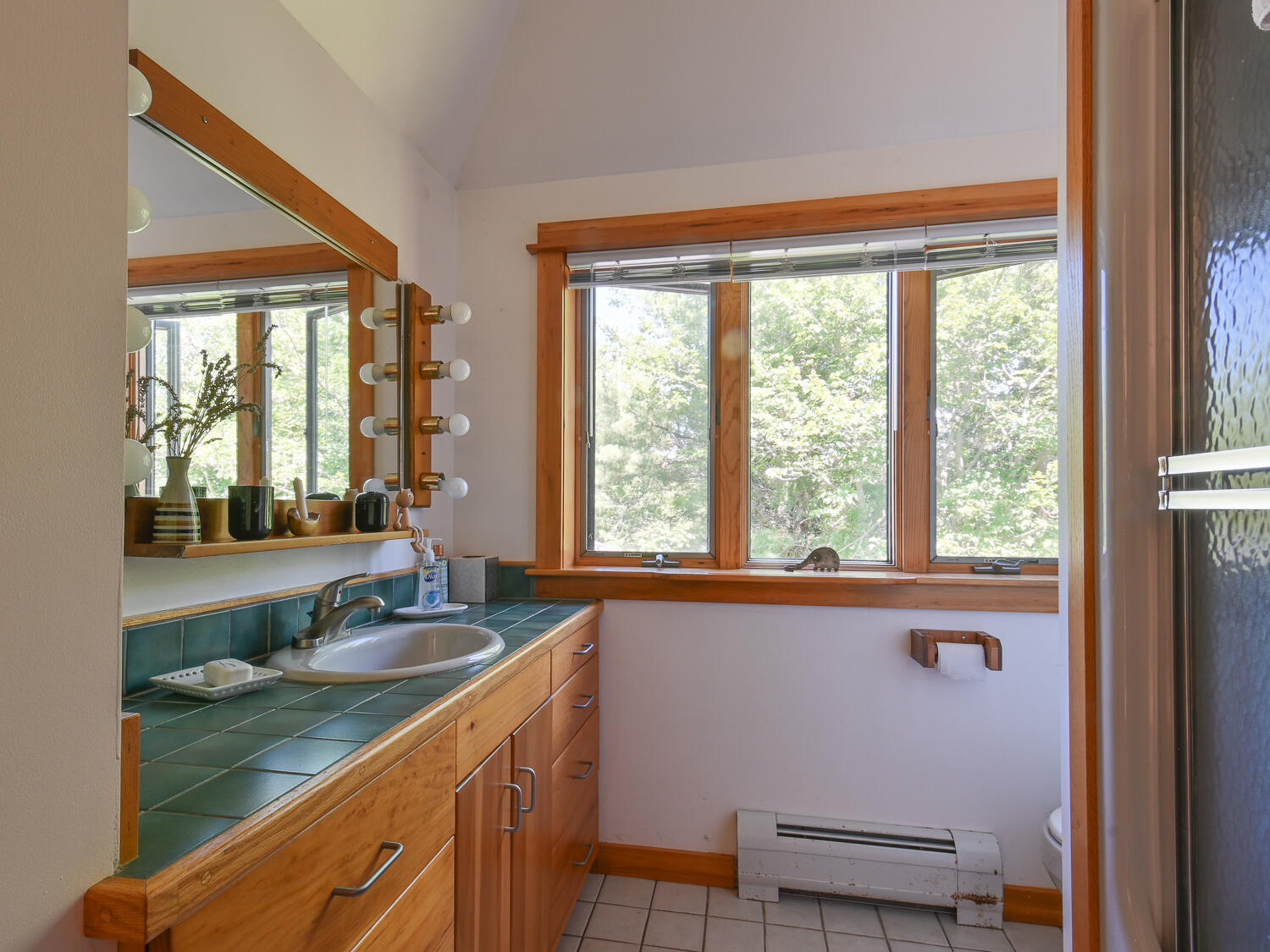 75 Sweet Fern Road Bar Harbor, ME 04609 - Photo 34 of 53 Primary Bath