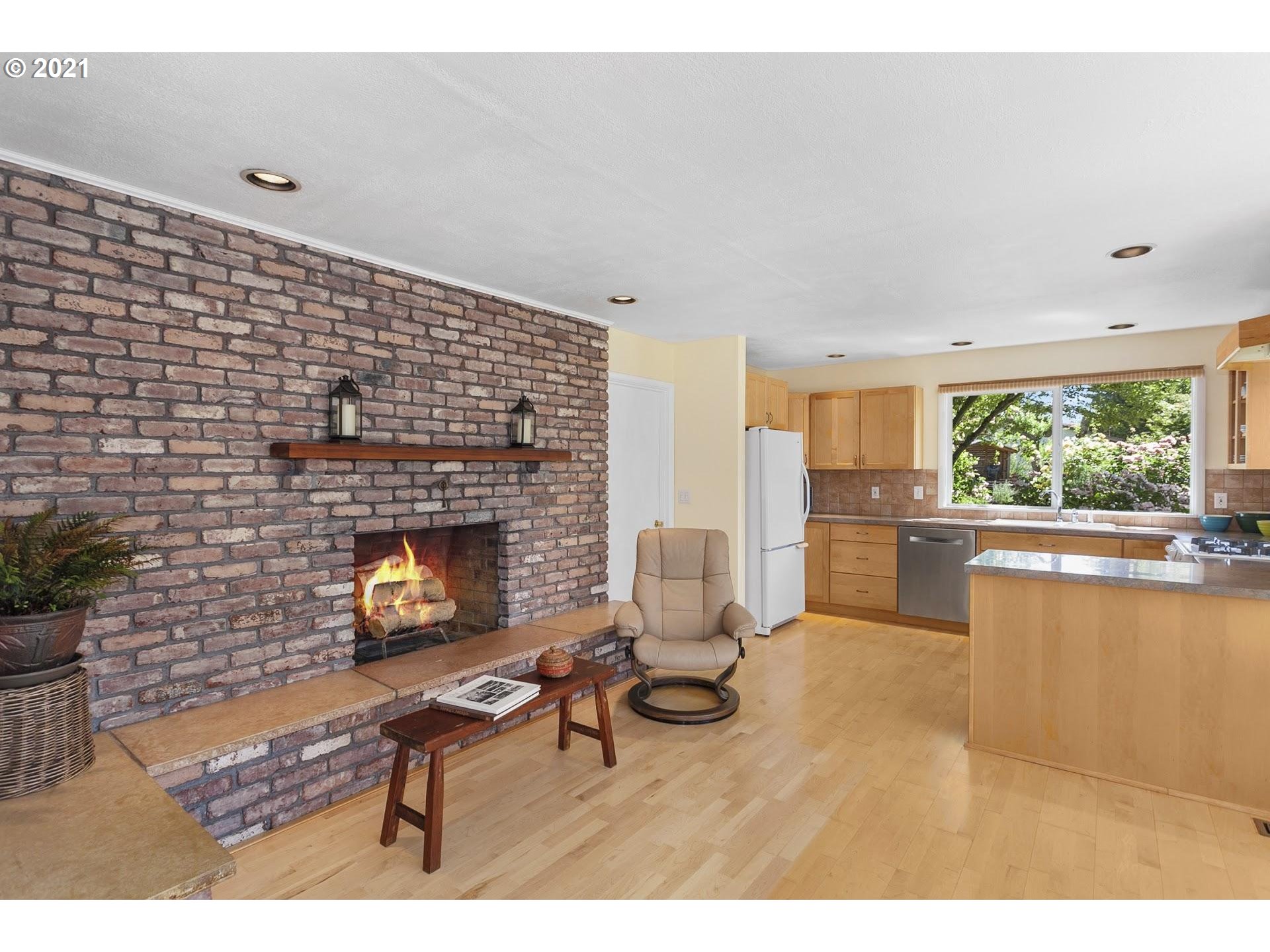 11250 Northwest Rainmont Road Portland, OR 97229 - Photo 17 of 32 Gallery Image 17