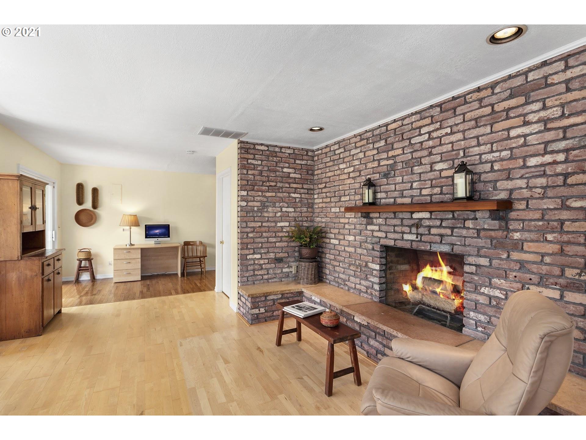 11250 Northwest Rainmont Road Portland, OR 97229 - Photo 18 of 32 Gallery Image 18