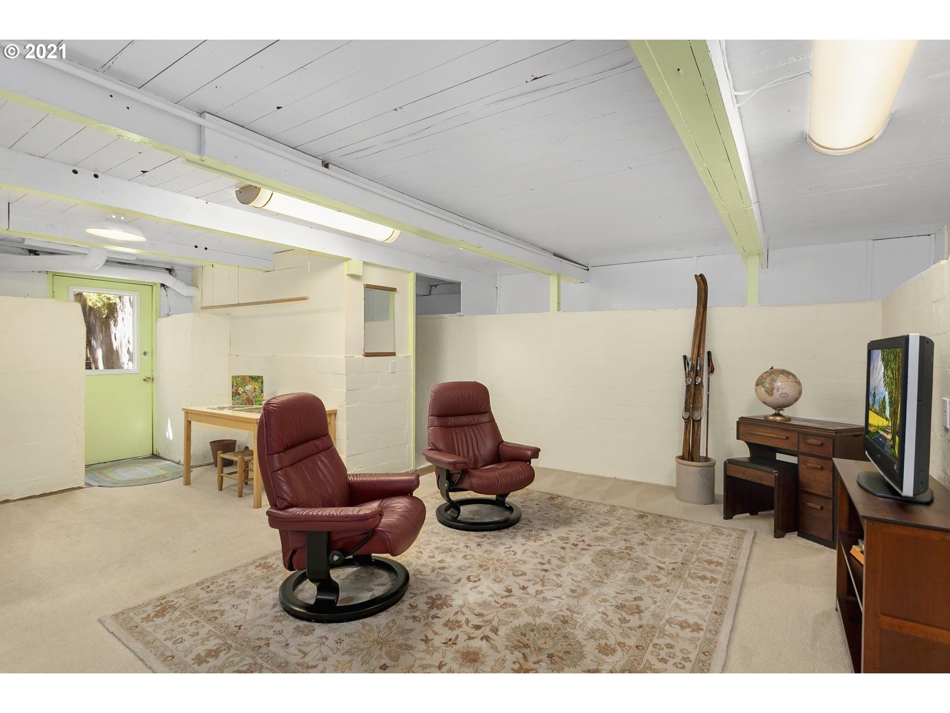 11250 Northwest Rainmont Road Portland, OR 97229 - Photo 26 of 32 Gallery Image 26
