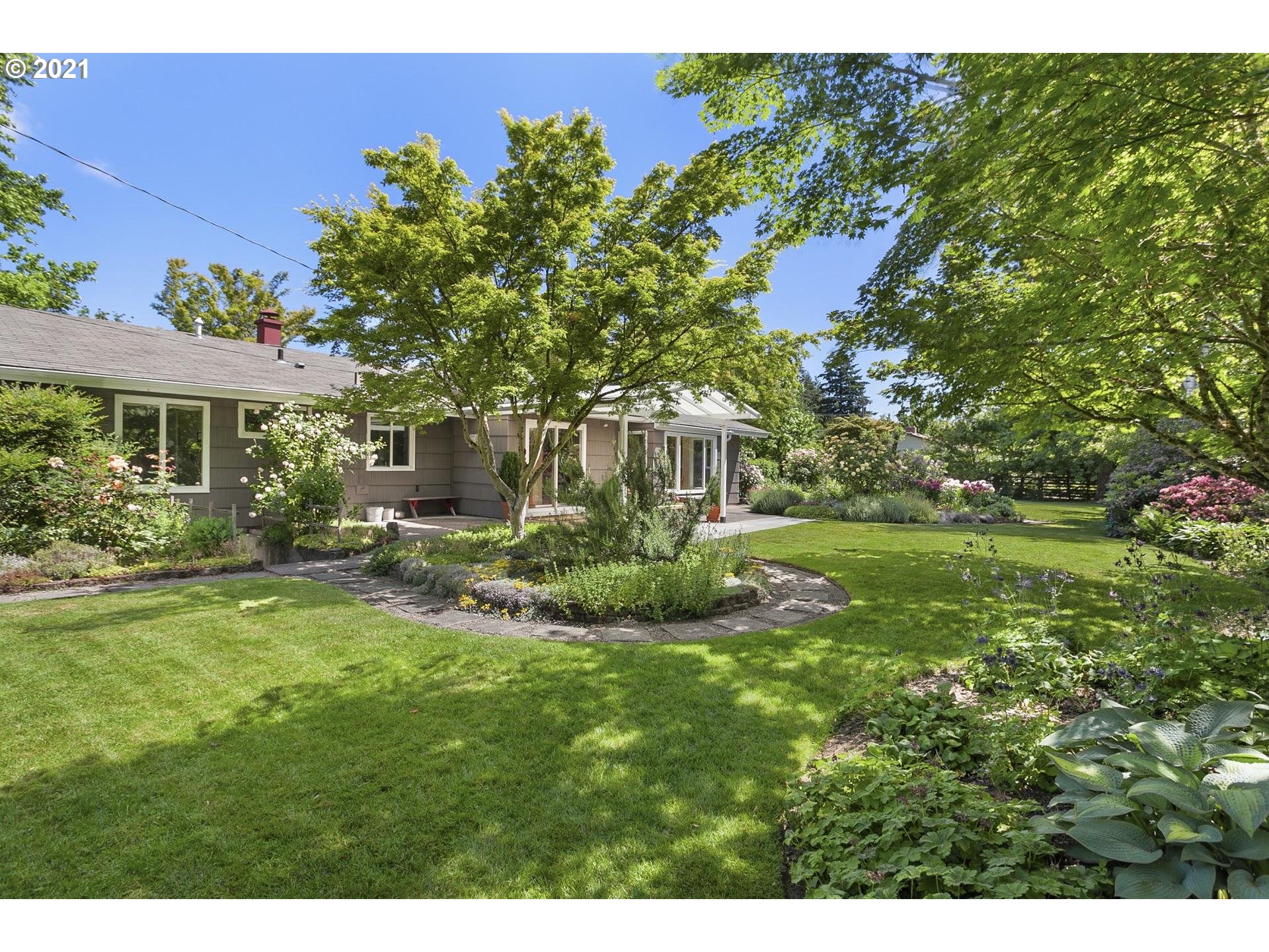 11250 Northwest Rainmont Road Portland, OR 97229 - Photo 5 of 32 Gallery Image 5