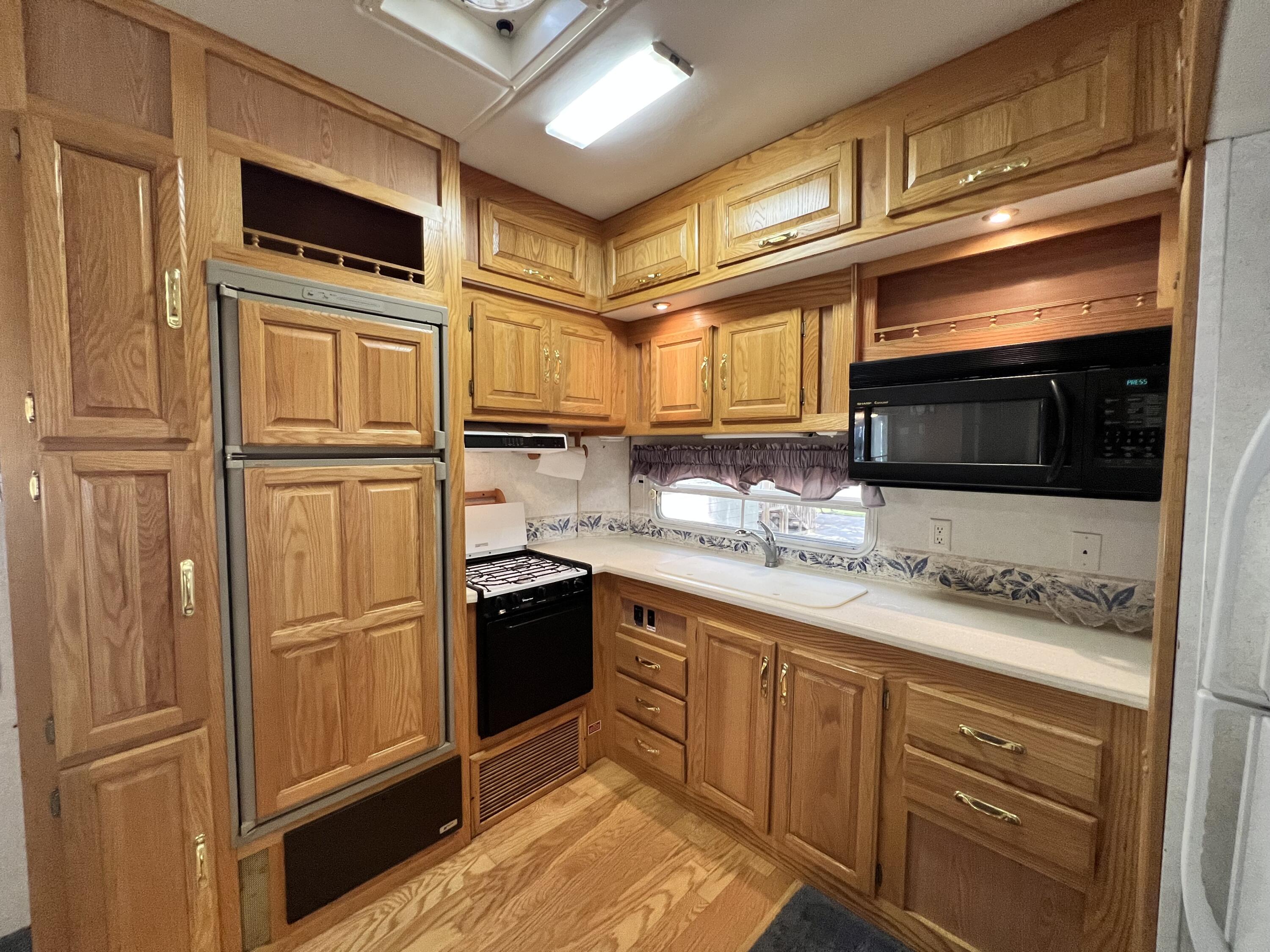 10020 Musson Road, Unit 155 Six Lakes, MI 48886 - Photo 15 of 54 IMG_5044