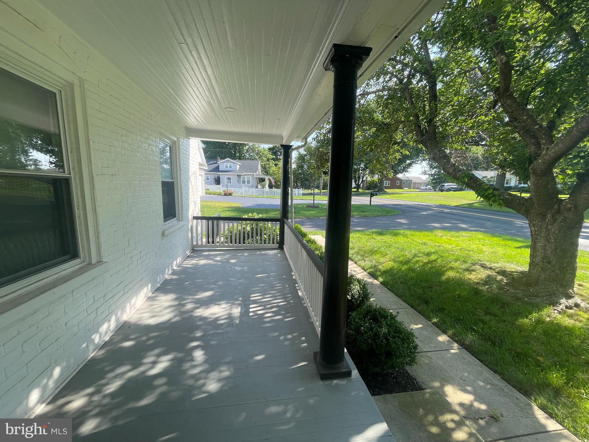 233 Morwood Road Harleysville, PA 19438 - Photo 3 of 24