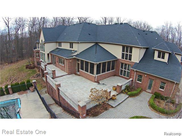 32400 Rock Ridge Lane Farmington Hills, MI 48334 - Photo 6 of 44