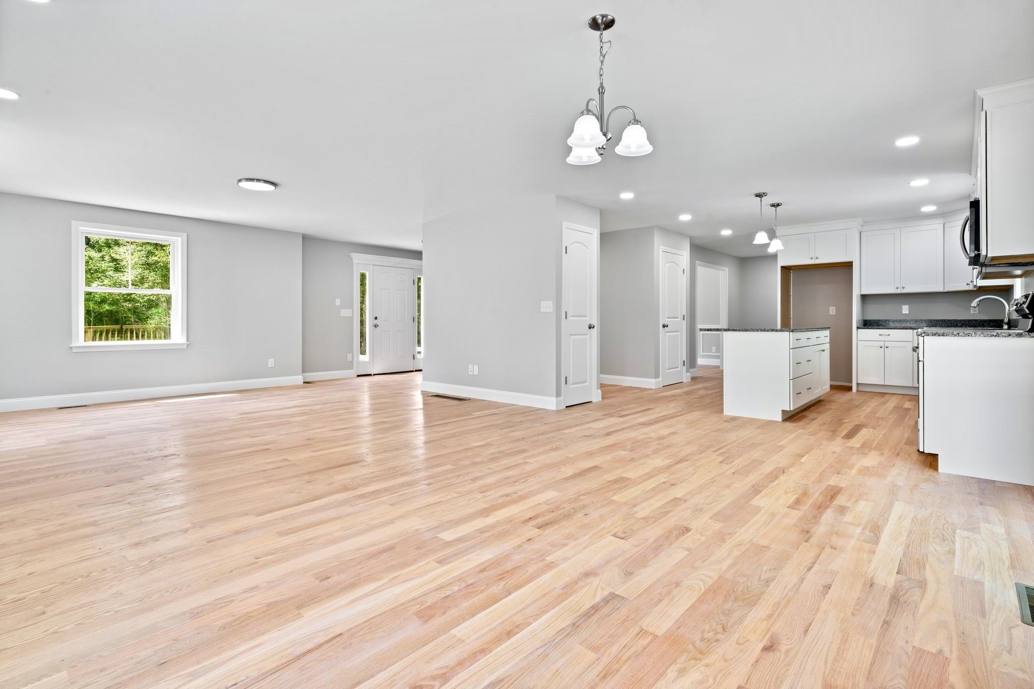 4 Lorelai Way Nashua, NH 03062 - Photo 11 of 18