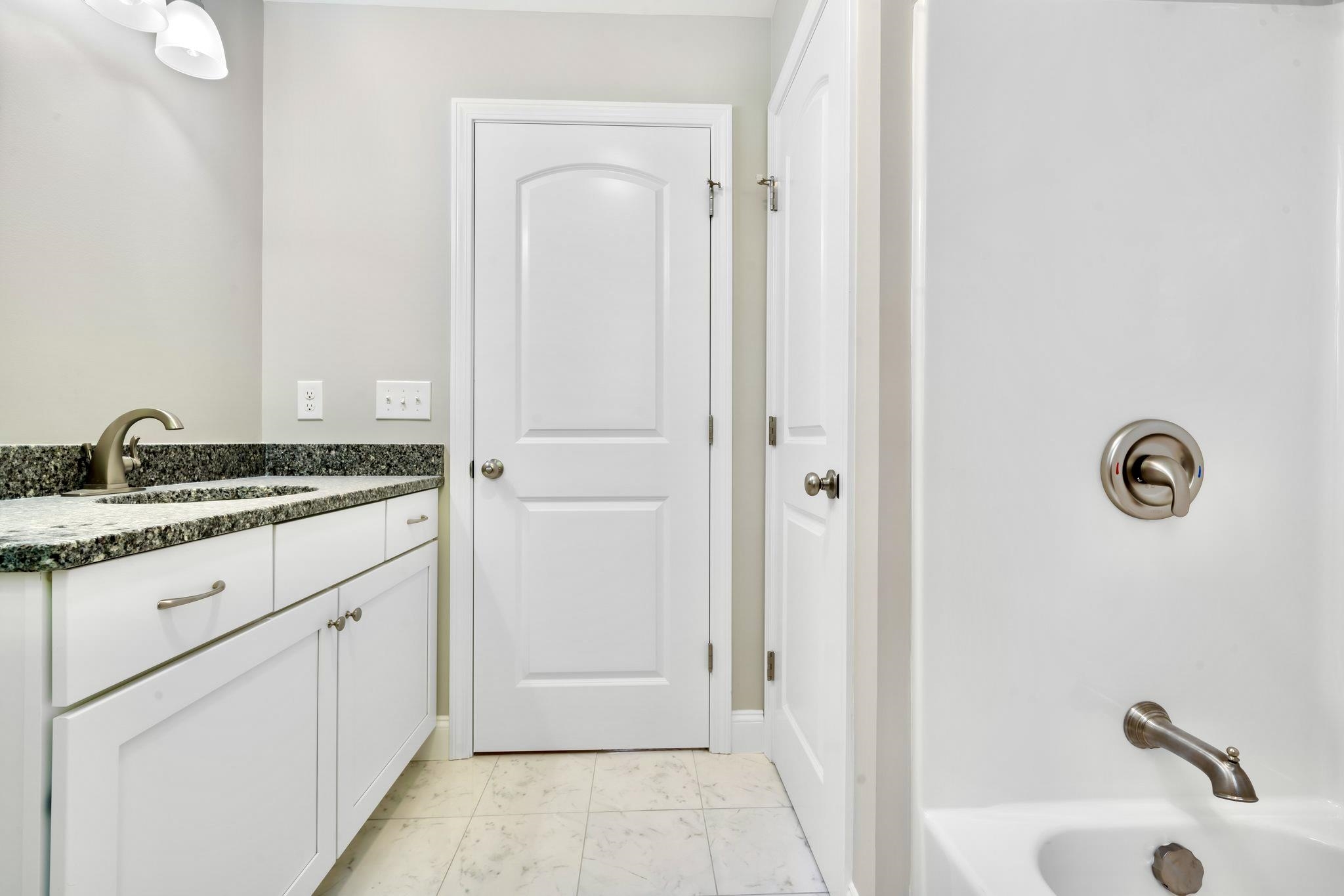 4 Lorelai Way Nashua, NH 03062 - Photo 17 of 18