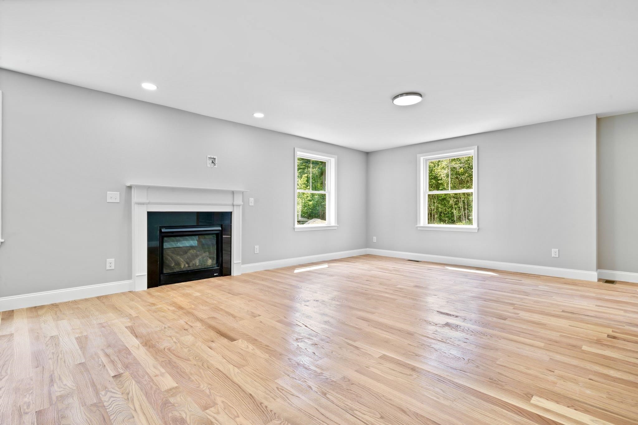 4 Lorelai Way Nashua, NH 03062 - Photo 9 of 18