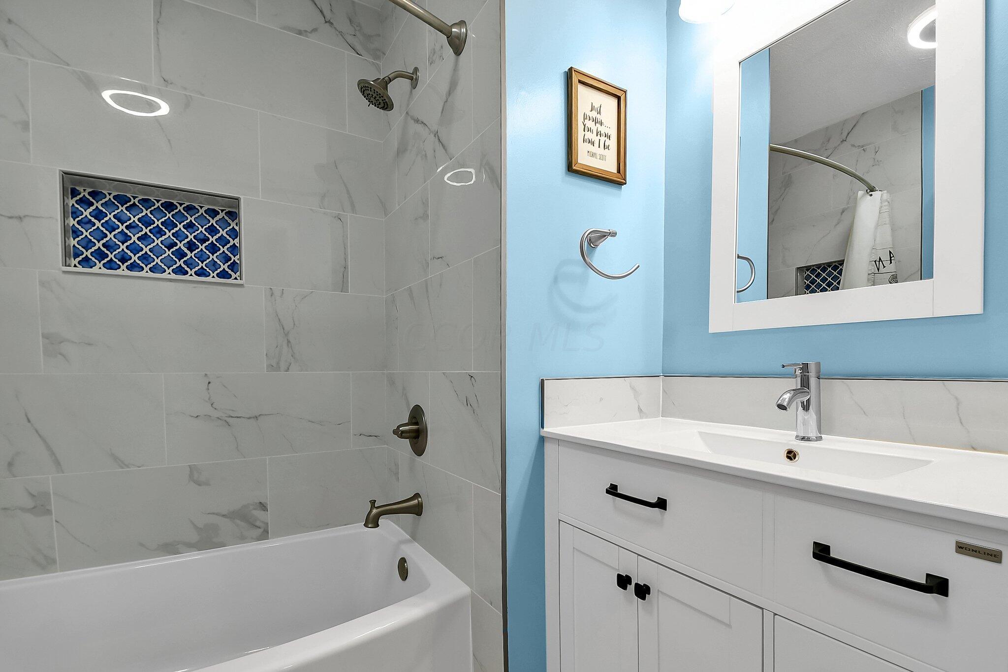 278 Rimbey Avenue Columbus, OH 43230 - Photo 18 of 29 Second Floor Shared Full Bath