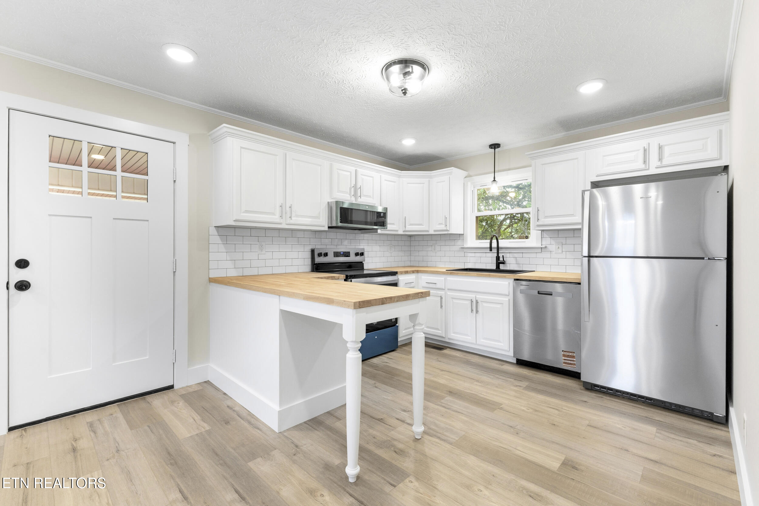 7288 Lakeshore Drive Rutledge, TN 37861 - Photo 17 of 56 Kitchen