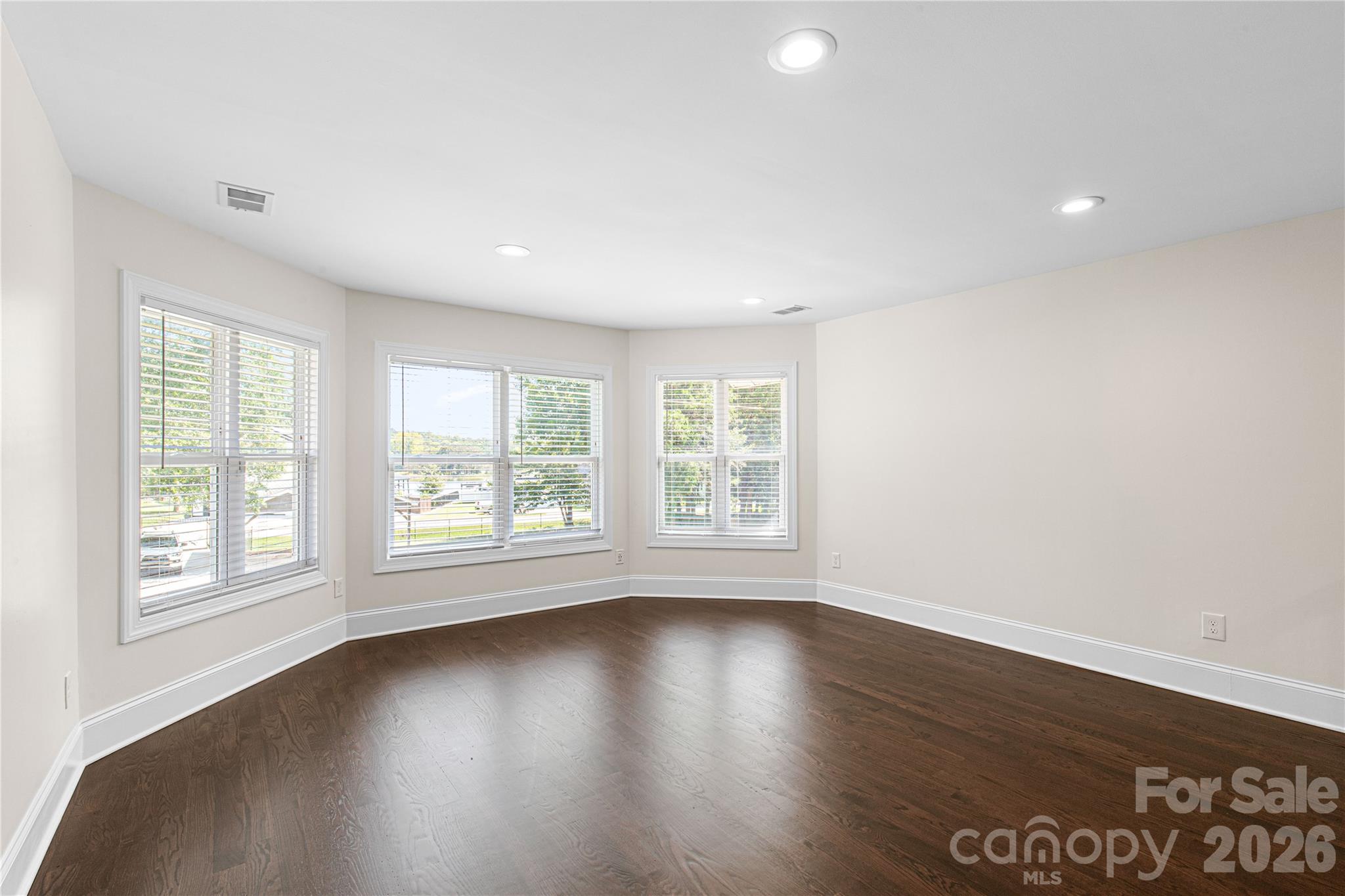 5555 Riverfront Road Lake Wylie, SC 29710 - Photo 25 of 44 Gallery Image 25