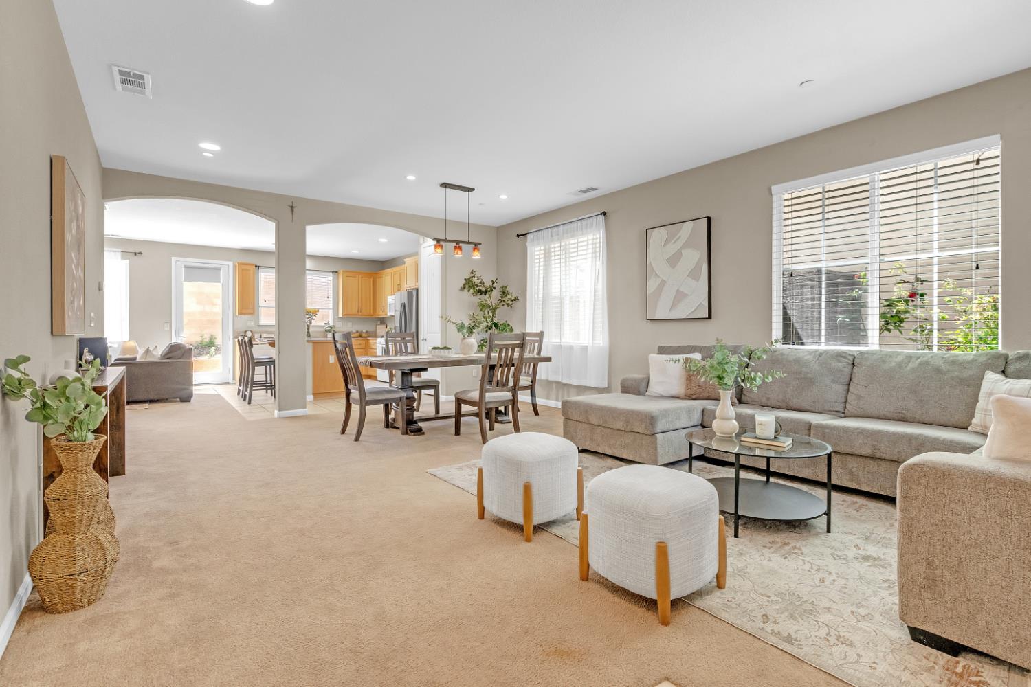 1672 Roma Drive Pittsburg, CA 94565 - Photo 6 of 52