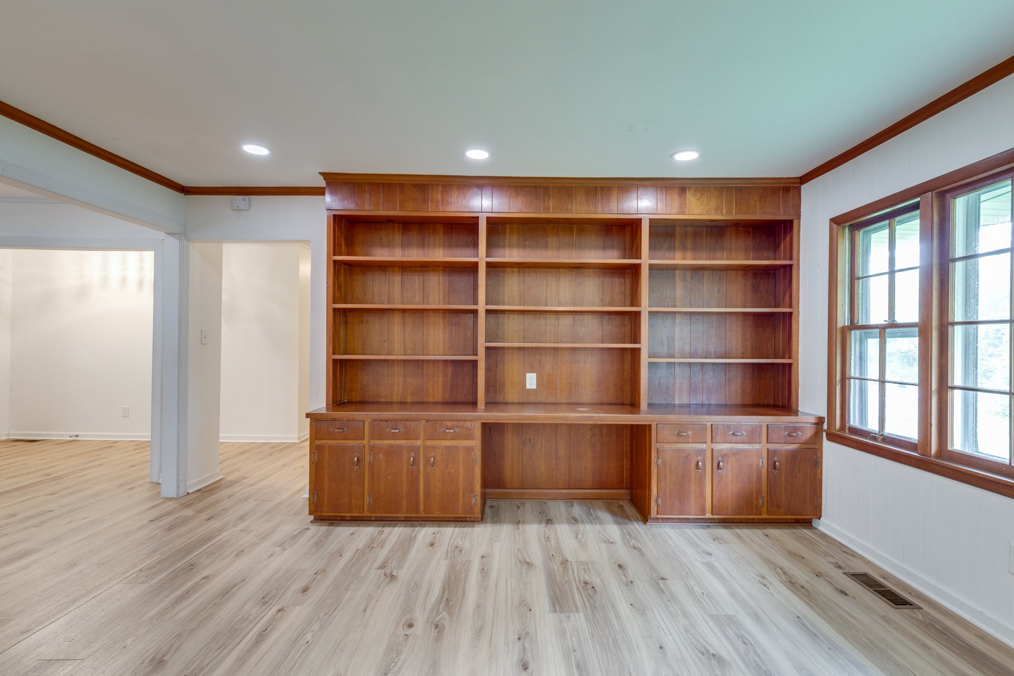 106 Sunset Drive Pulaski, TN 38478 - Photo 12 of 36 a room with furniture and wooden floor