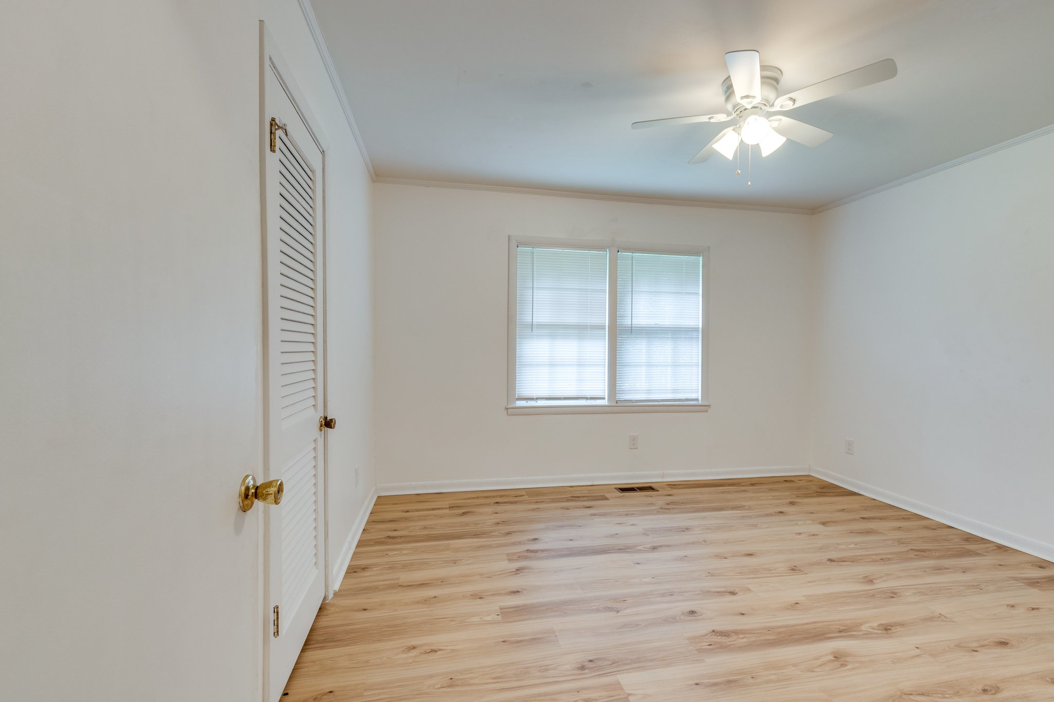 106 Sunset Drive Pulaski, TN 38478 - Photo 30 of 36 wooden floor in an empty room with a window