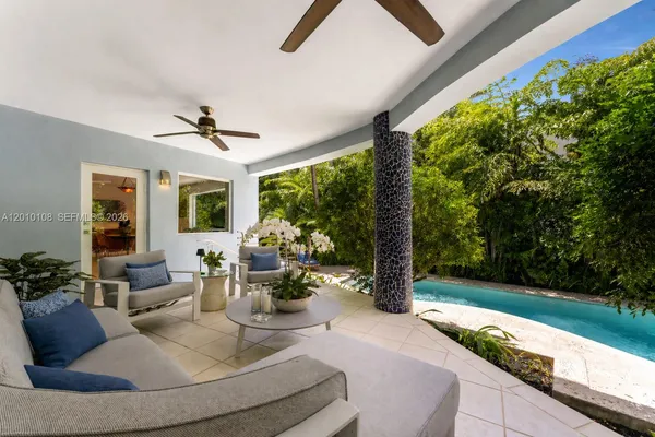 $5,478,000 | 690 Warren Lane, Key Biscayne, FL 33149