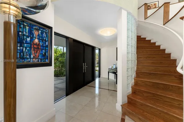 $5,478,000 | 690 Warren Lane, Key Biscayne, FL 33149