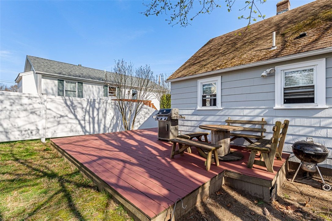 25 Harrison Street Cumberland, RI 02864 - Photo 16 of 18