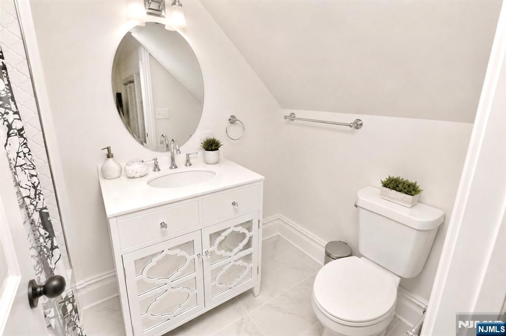 11 Insley Avenue Rutherford, NJ 07070 - Photo 16 of 41
