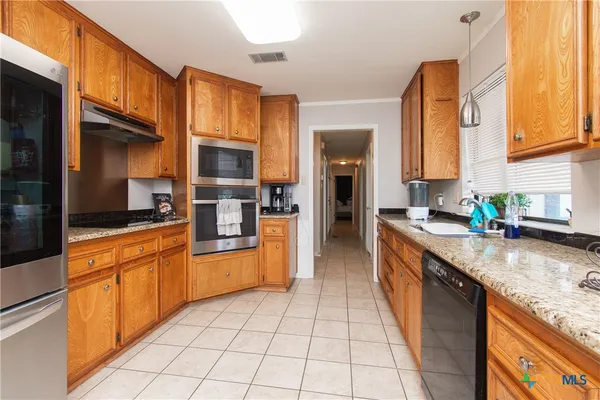 $1,750 | 821 Cedar Ridge Drive, Harker Heights, TX 76548