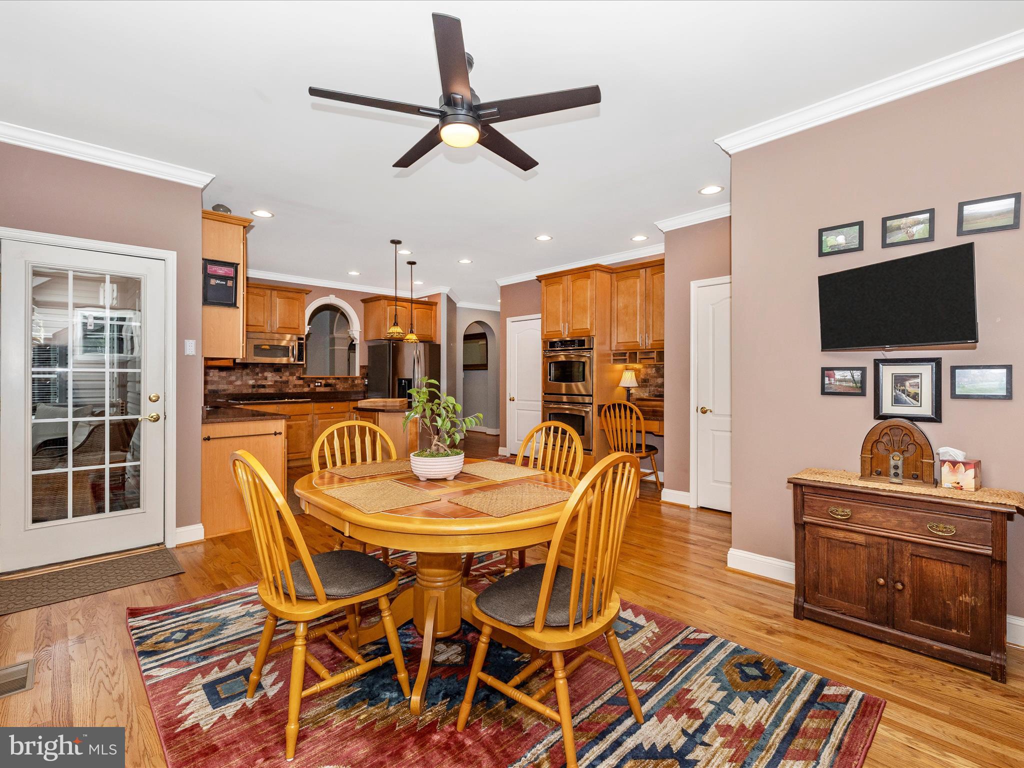 2661 Monocacy Ford Road Frederick, MD 21701 - Photo 20 of 52 a dining room with furniture and window