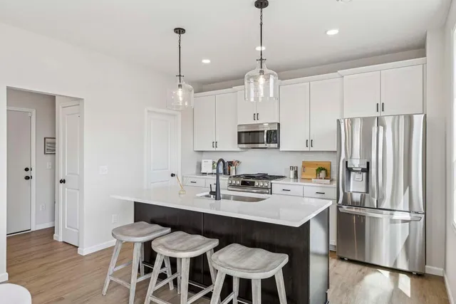 $499,605 | 3472 Knightsbridge Trail Lake North, Lake Elmo, MN 55042