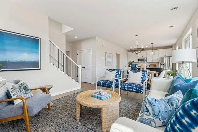 $499,605 | 3472 Knightsbridge Trail Lake North, Lake Elmo, MN 55042