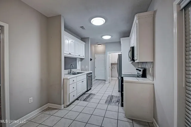 $243,000 | 2017 Rolling Hill Drive, Brandon, MS 39042