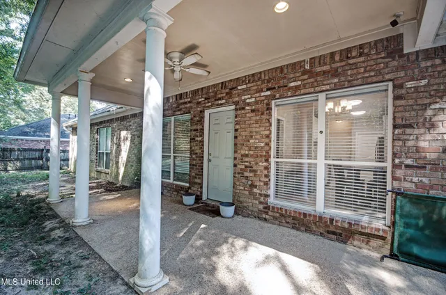 $243,000 | 2017 Rolling Hill Drive, Brandon, MS 39042