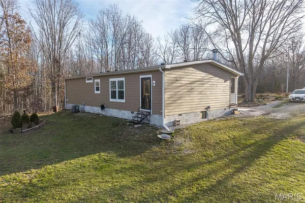 $229,900 | 23921 County Road 5-800M, Lebanon, MO 65536