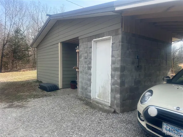 $229,900 | 23921 County Road 5-800M, Lebanon, MO 65536