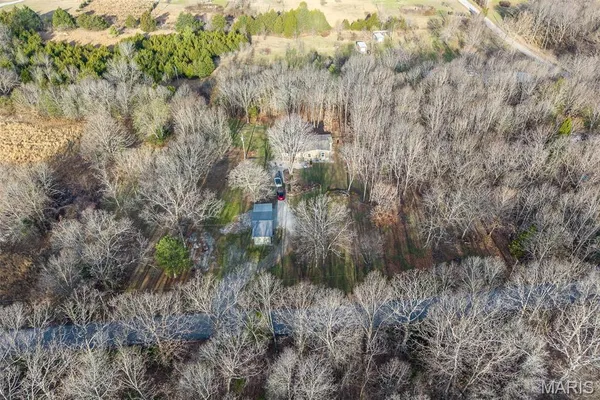 $229,900 | 23921 County Road 5-800M, Lebanon, MO 65536