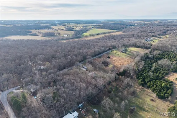 $229,900 | 23921 County Road 5-800M, Lebanon, MO 65536