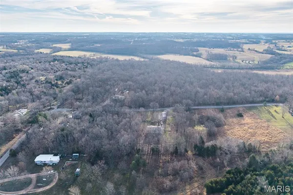 $229,900 | 23921 County Road 5-800M, Lebanon, MO 65536