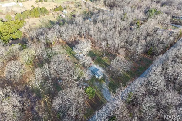 $229,900 | 23921 County Road 5-800M, Lebanon, MO 65536