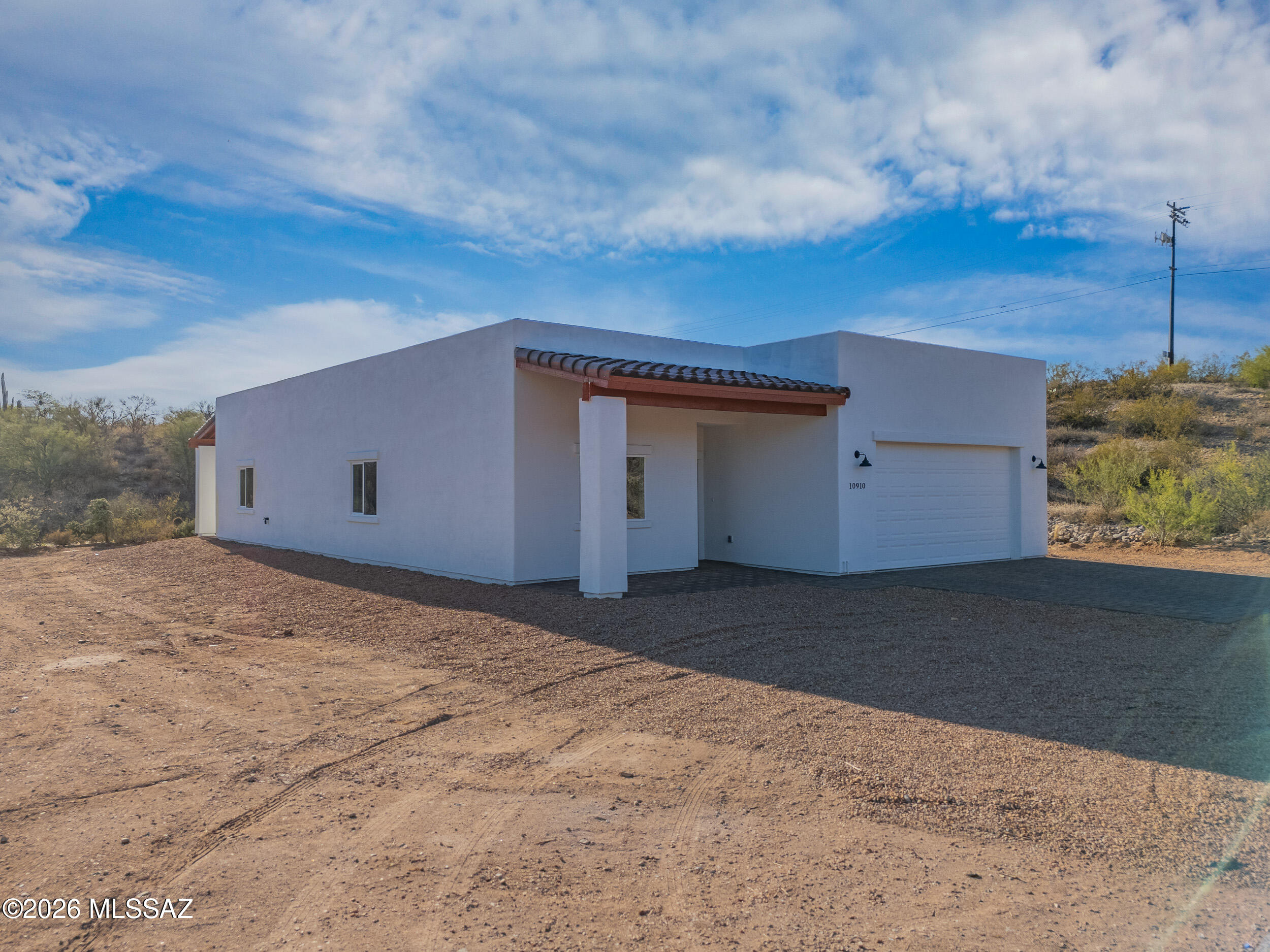 10910 East Escalante Road Tucson, AZ 85730 - Photo 2 of 50 2
