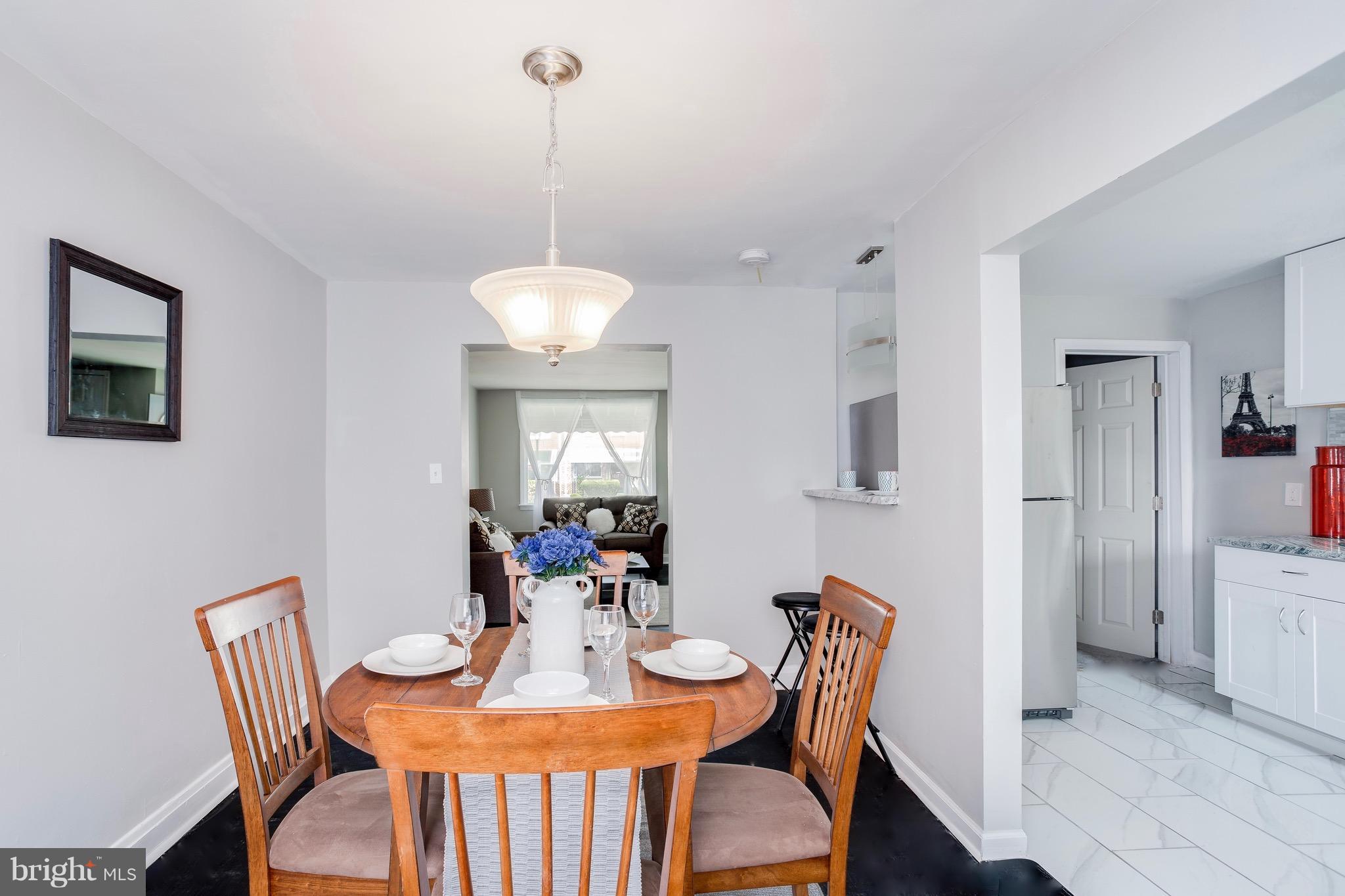 1220 Kevin Road Baltimore, MD 21229 - Photo 8 of 21 Dining Room