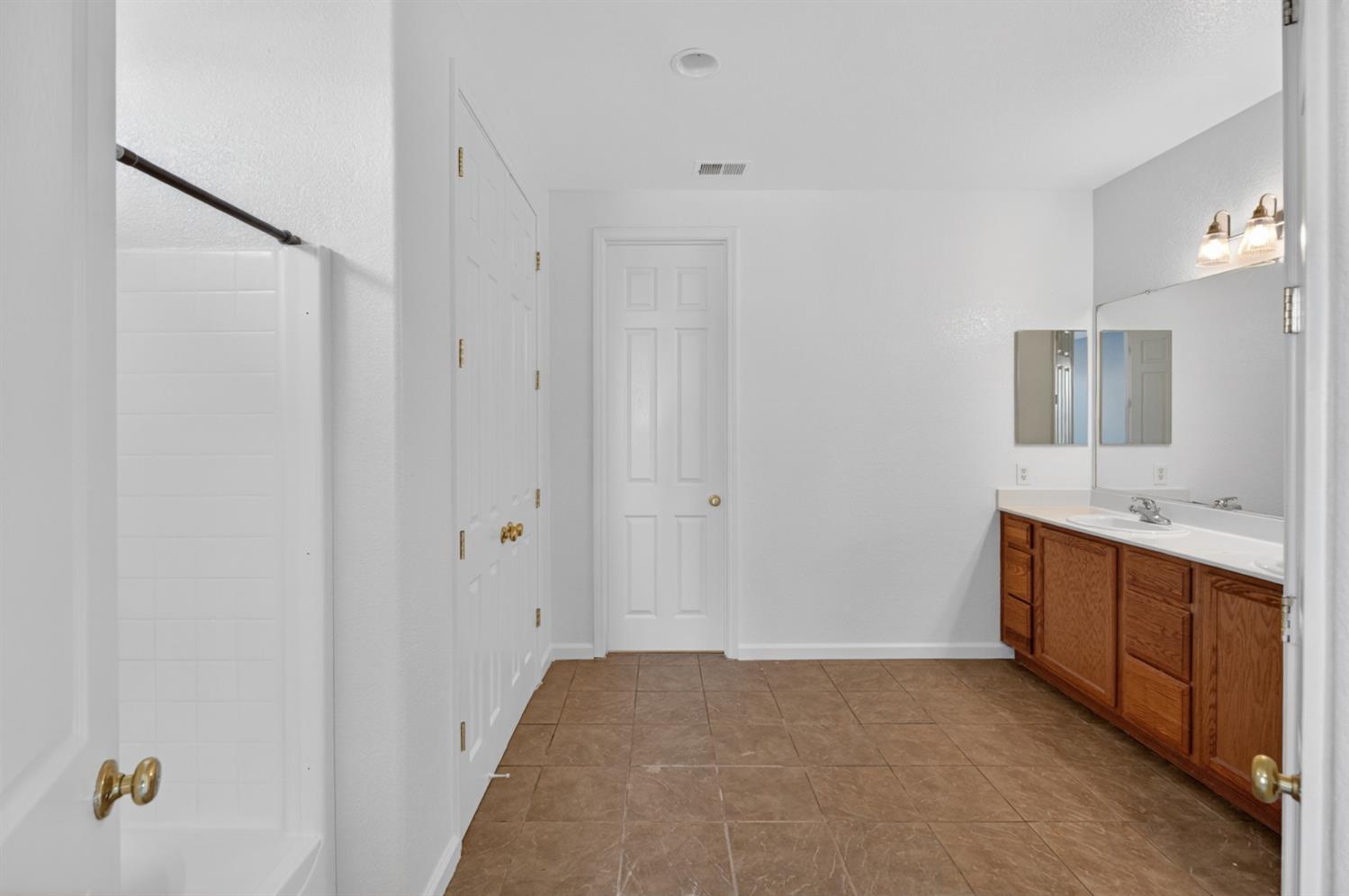 9234 Rushing Creek Way Elk Grove, CA 95624 - Photo 42 of 63