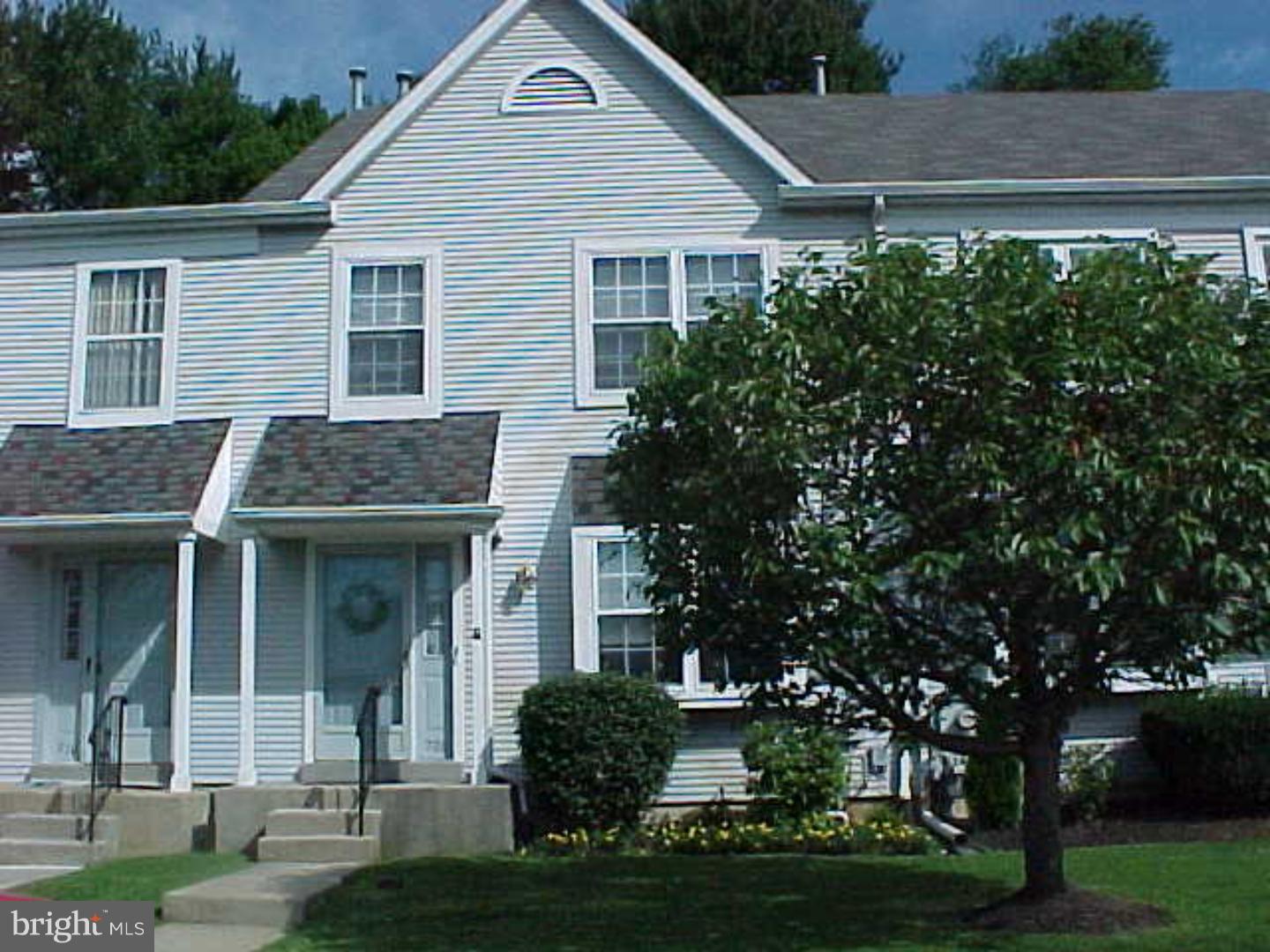 708 Ricks Circle Brookhaven, PA 19015 - Photo 1 of 25 Gallery Image 1