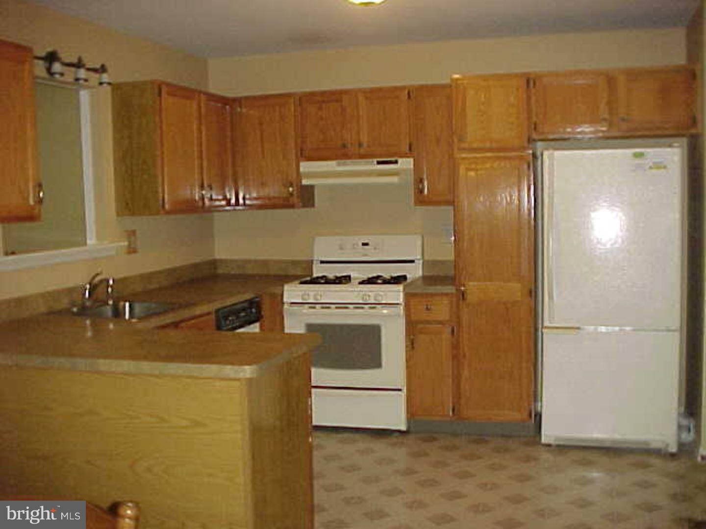 708 Ricks Circle Brookhaven, PA 19015 - Photo 6 of 25 Gallery Image 6