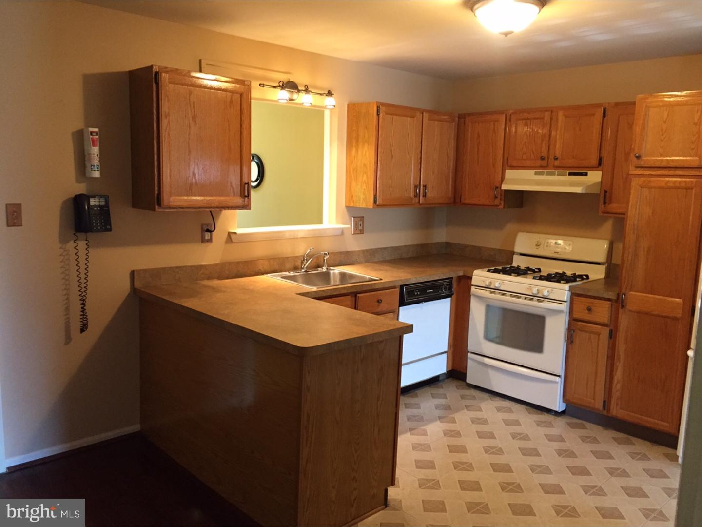 708 Ricks Circle Brookhaven, PA 19015 - Photo 7 of 25 Gallery Image 7