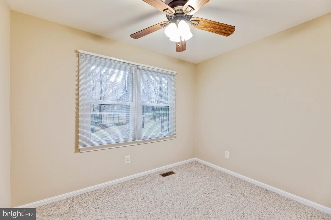9944 Murnane Street Vienna, VA 22181 - Photo 25 of 42 Bedroom #2