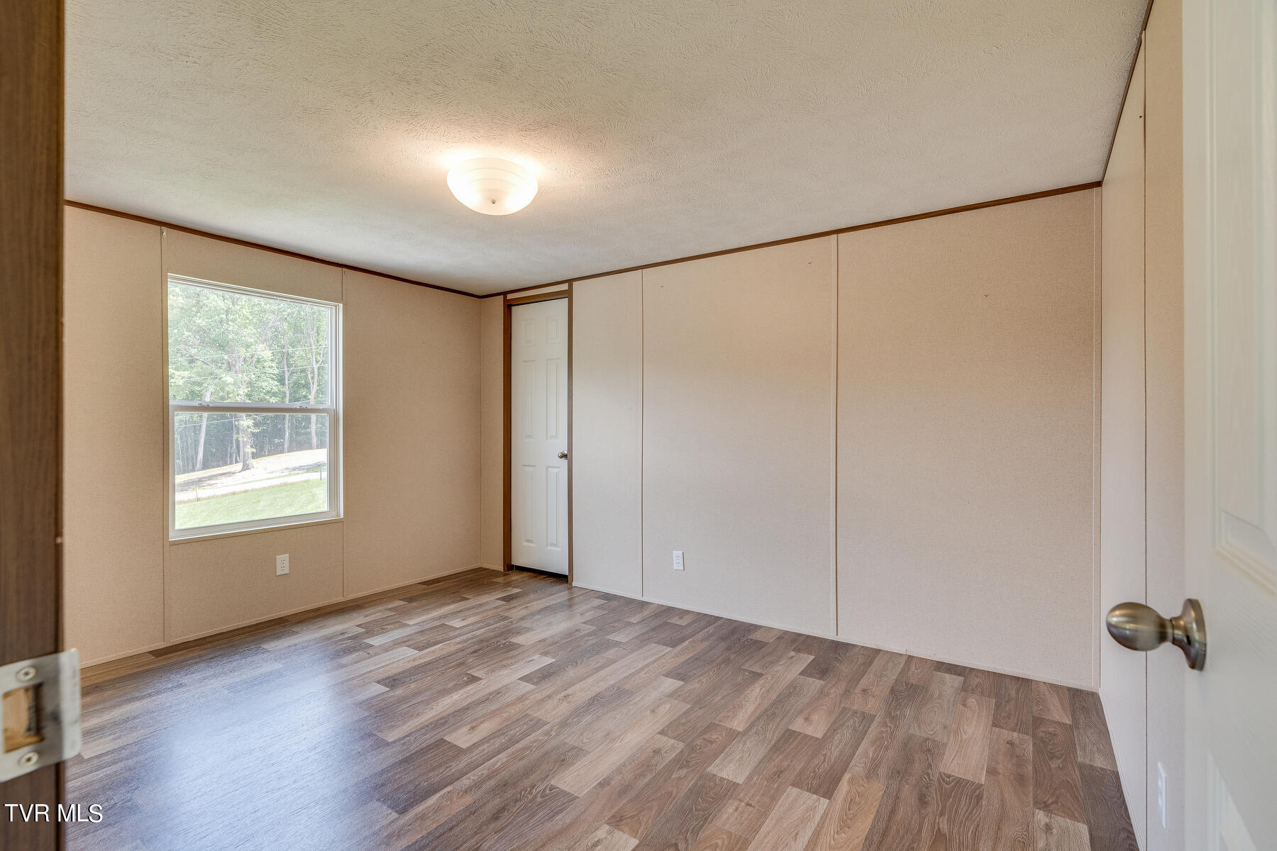 1184 Myrtle Drive Butler, TN 37640 - Photo 13 of 31 014