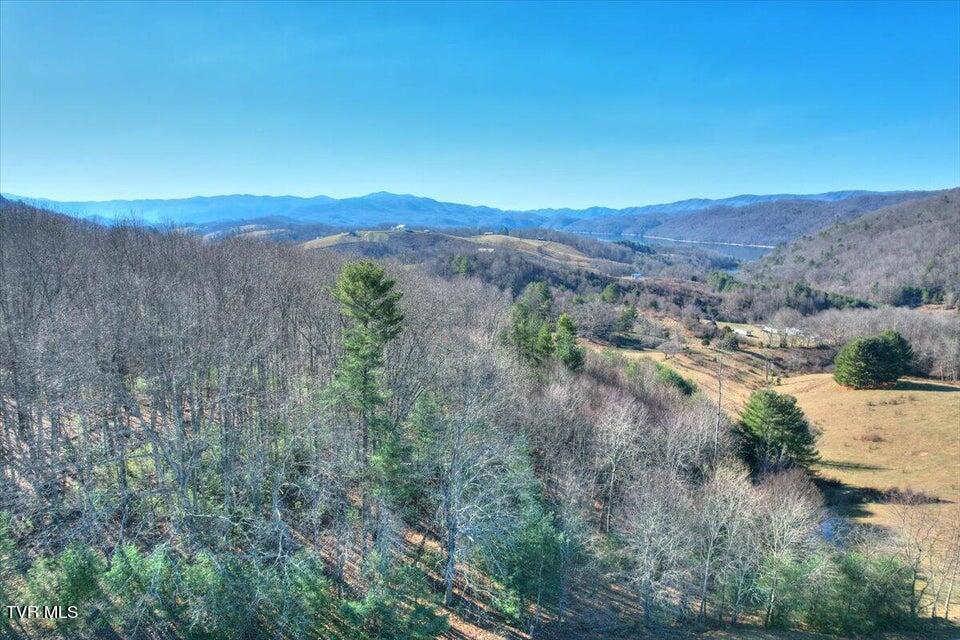 1184 Myrtle Drive Butler, TN 37640 - Photo 28 of 31 20231218001934655298000000-o