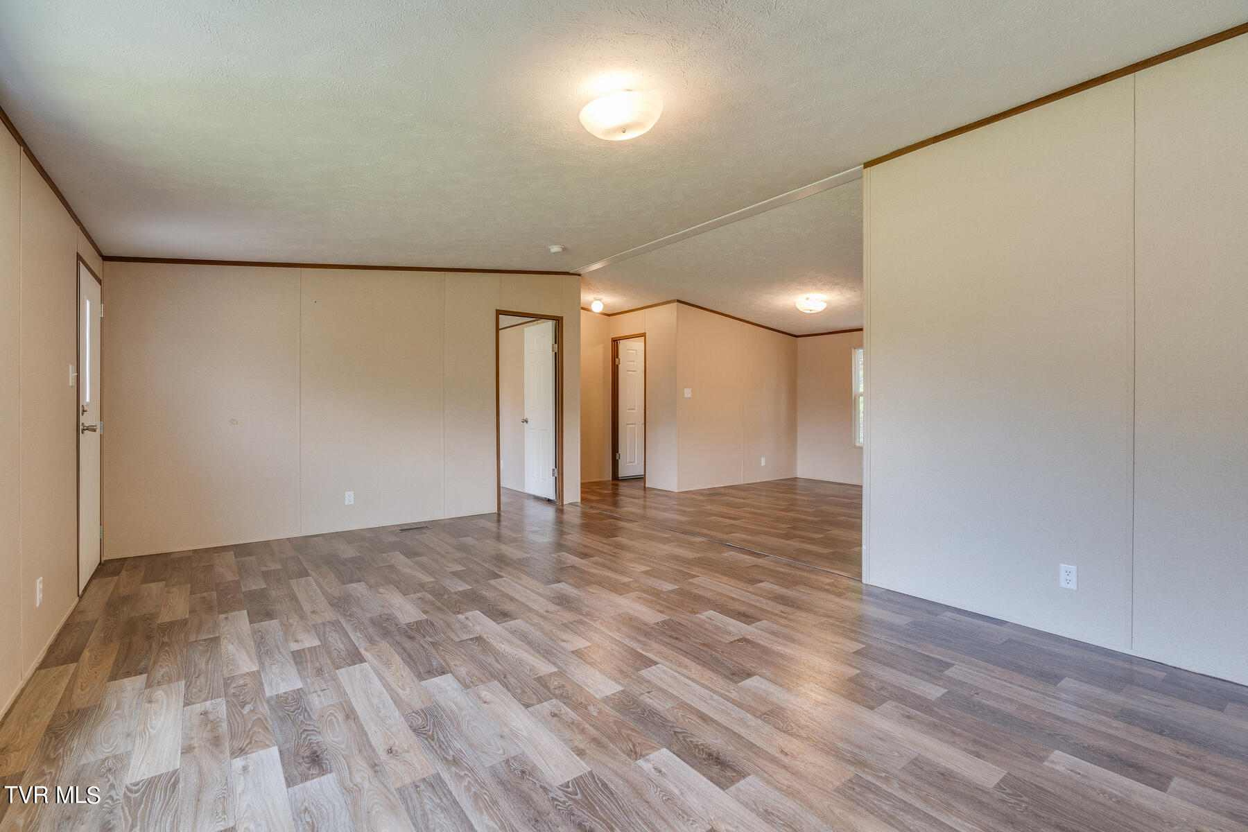 1184 Myrtle Drive Butler, TN 37640 - Photo 6 of 31 006