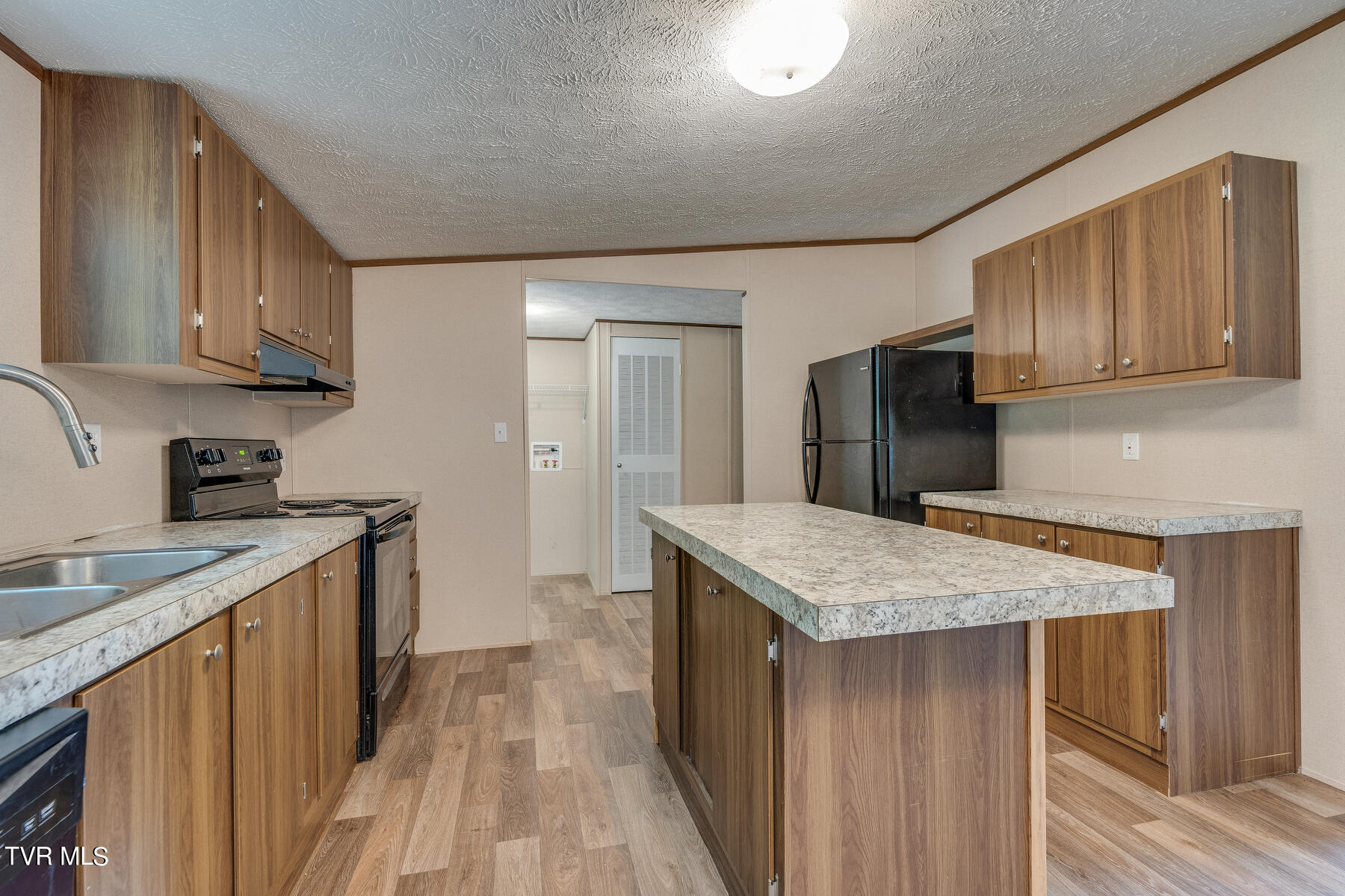 1184 Myrtle Drive Butler, TN 37640 - Photo 9 of 31 009