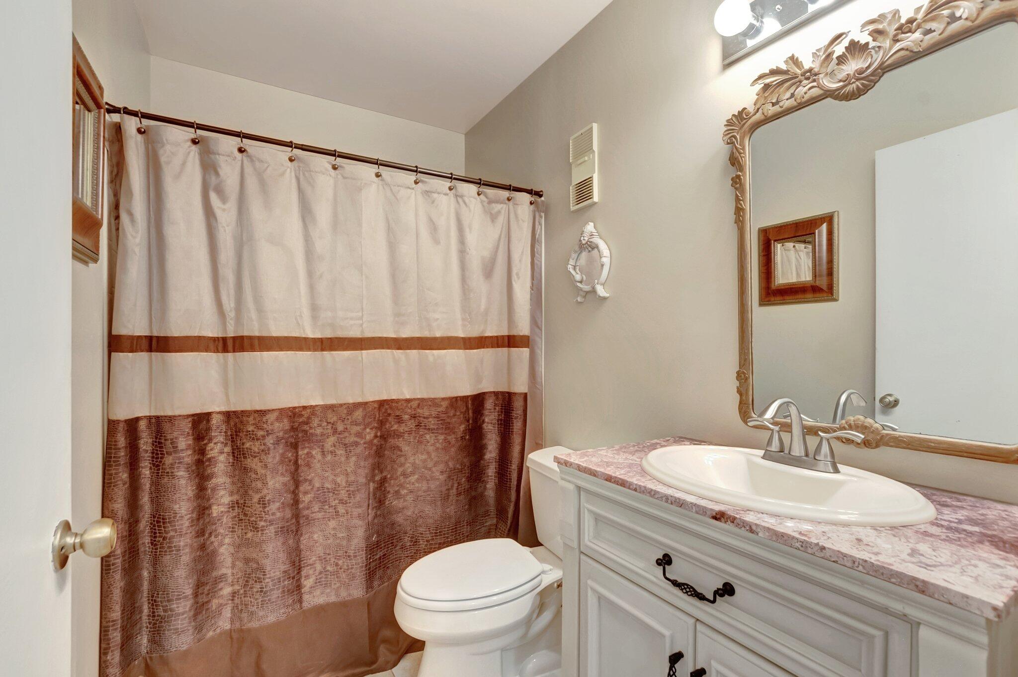 8081 Springtree Road, Unit C Boca Raton, FL 33496 - Photo 21 of 47 26-web-or-mls-DSC_0076