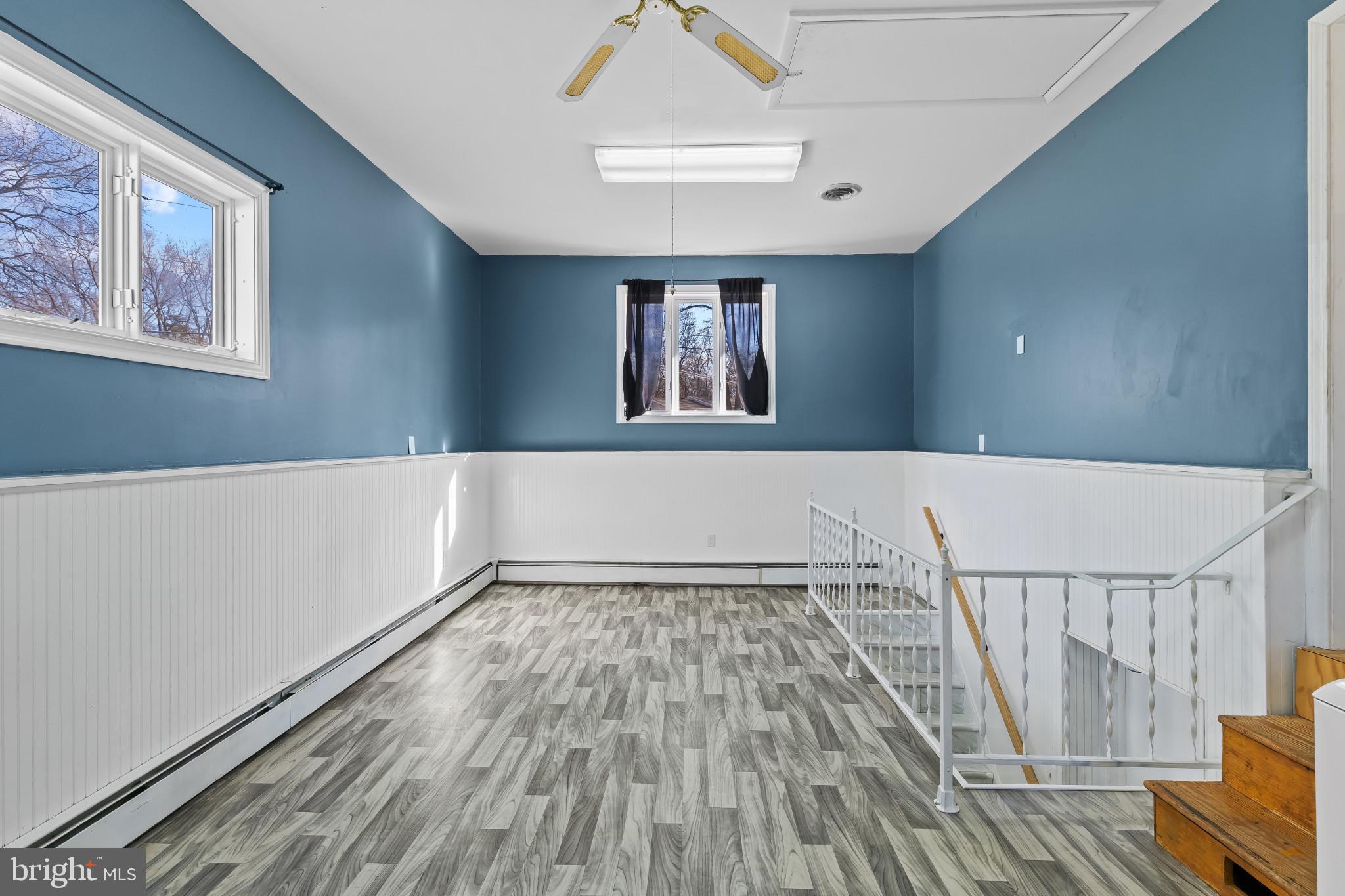 250 Poplar Road Millersville, MD 21108 - Photo 22 of 29 Familyroom/hobby room