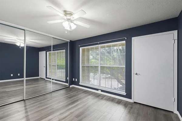 $194,990 | 2535 Wedglea Drive, Unit 224, Dallas, TX 75211