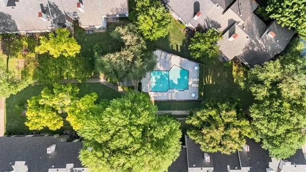 $194,990 | 2535 Wedglea Drive, Unit 224, Dallas, TX 75211