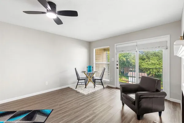 $194,990 | 2535 Wedglea Drive, Unit 224, Dallas, TX 75211