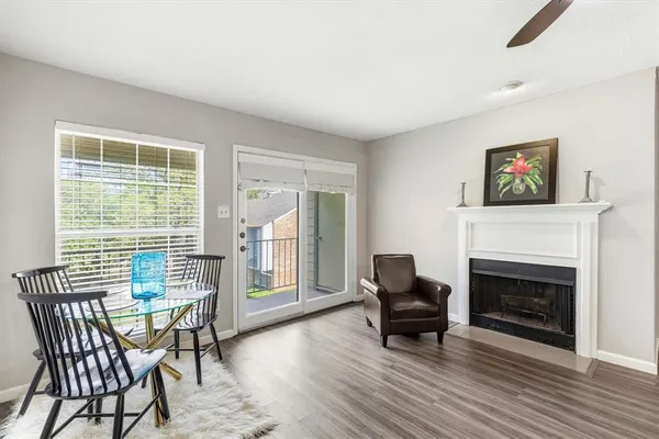 $194,990 | 2535 Wedglea Drive, Unit 224, Dallas, TX 75211